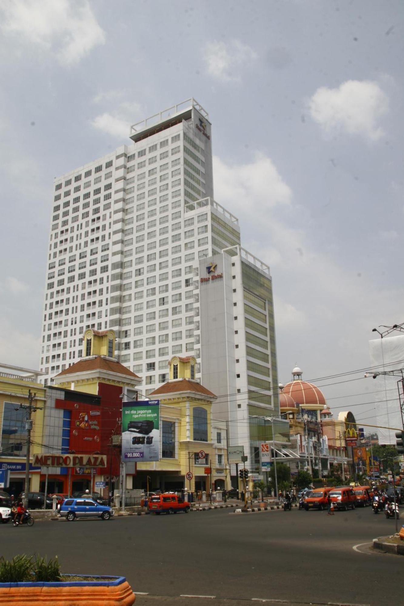 Star Hotel Σεμαράνγκ Εξωτερικό φωτογραφία